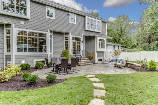 Concrete Patio Landscaping in Yakima