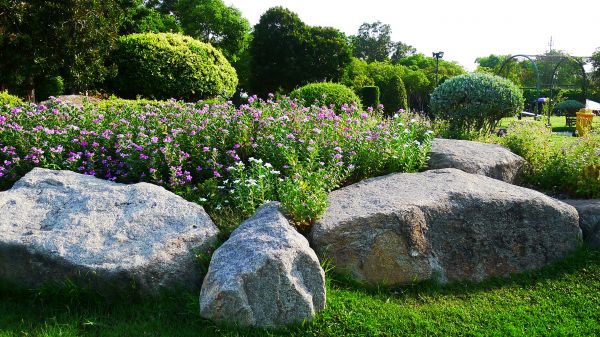Boulder Landscaping in Yakima