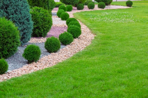 Edging Stones Installation in Yakima