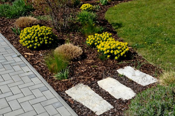 Garden Mulch Installation in Yakima