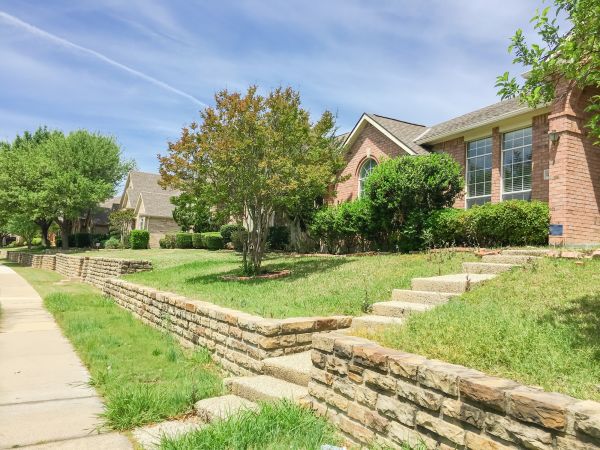 Sloped Yard Landscaping in Yakima