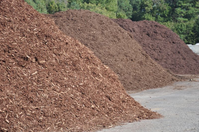 Hardwood Mulch Delivery